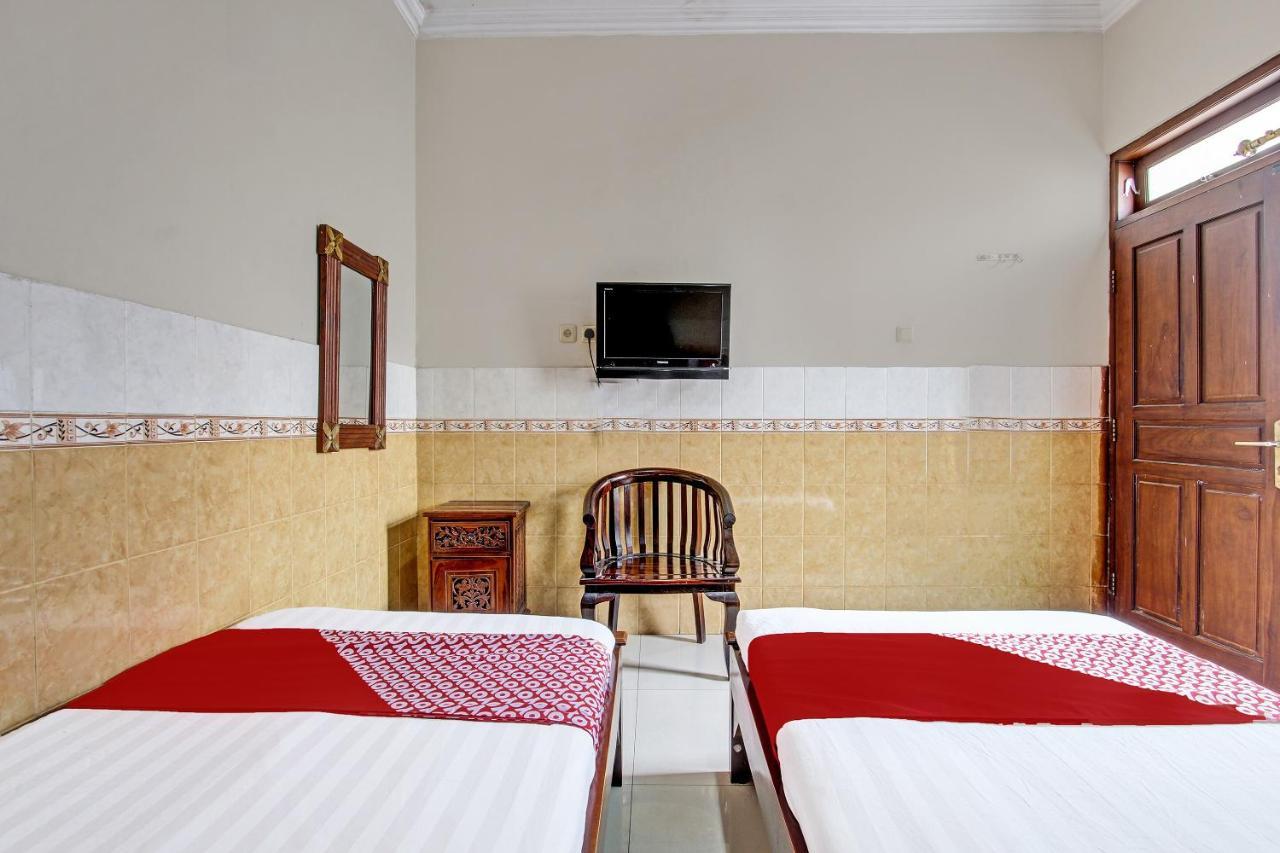 Oyo 91785 Hotel Srikandi Kalasan Tanjungtirto Exterior photo