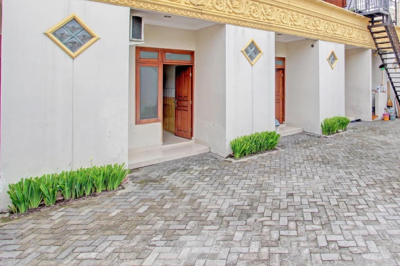Oyo 91785 Hotel Srikandi Kalasan Tanjungtirto Exterior photo